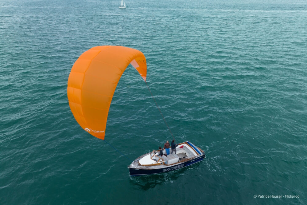 Libertykite 20m2 bateau moteur