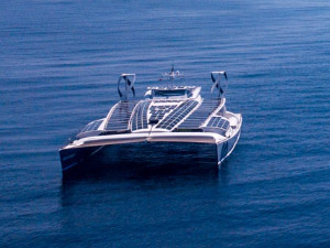 À bord du Energy Observer, le premier bateau autonome en énergie