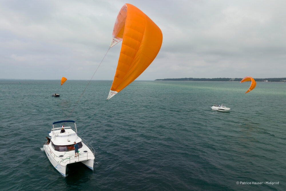 LibertyKite 40m2 moteur voile.jpg